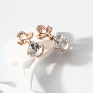 韩国时尚耳钉 花朵白晶新款耳饰 水晶饰品批发 一件代发珠宝饰品